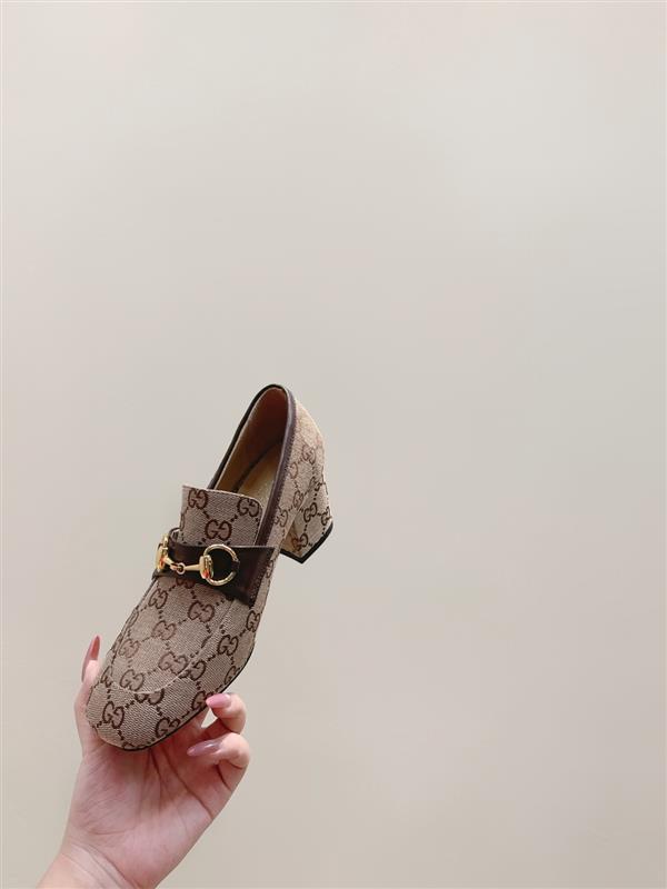 20251127171647397 320